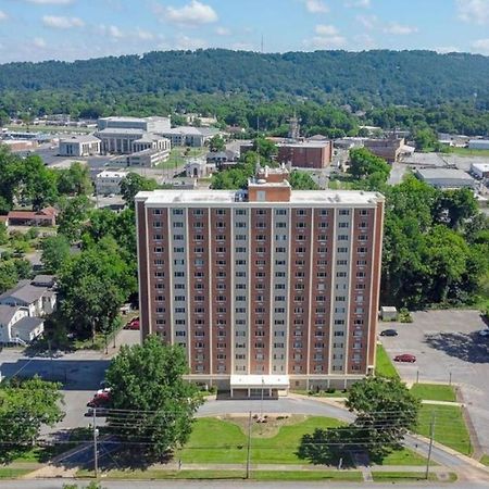 Cozy 1 Bedroom Apartment In Downtown Gadsden, Al Bagian luar foto