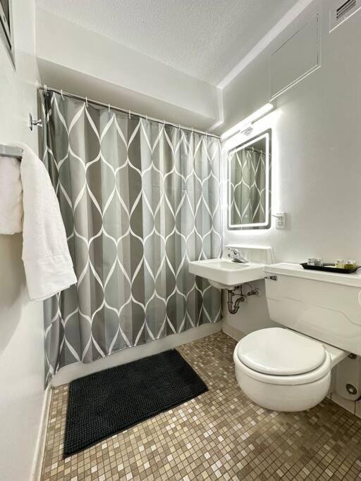 Cozy 1 Bedroom Apartment In Downtown Gadsden, Al Bagian luar foto